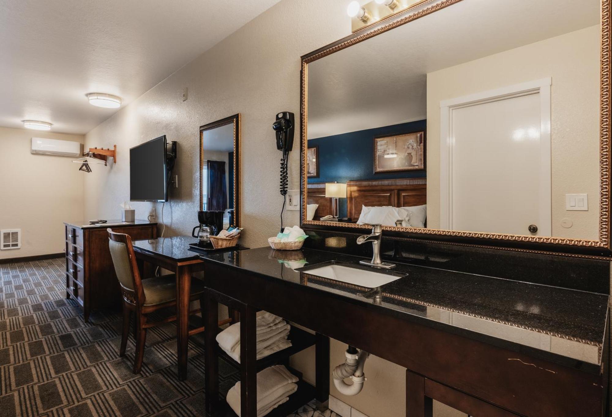 Water Front Inn بورت تاونسند المظهر الخارجي الصورة