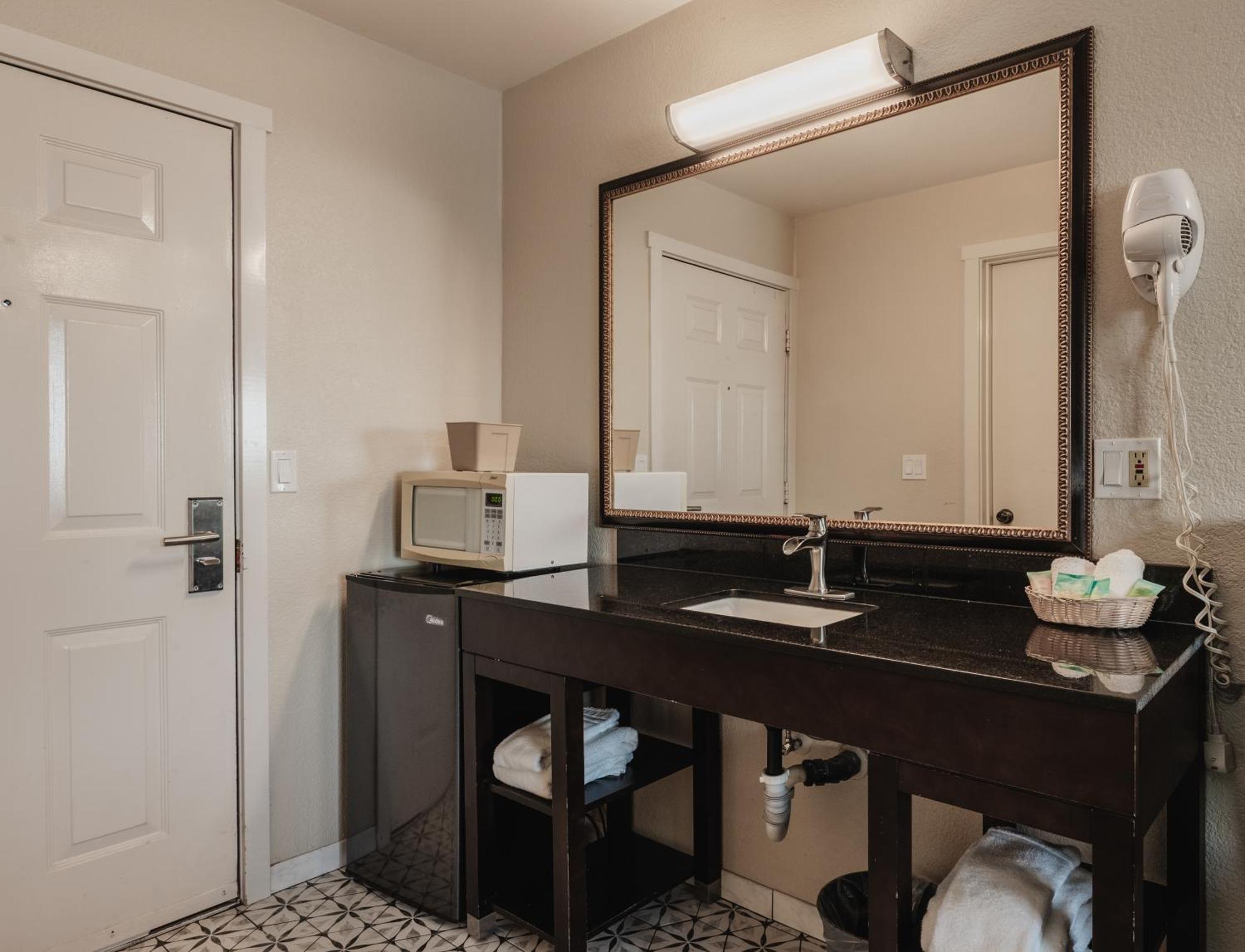 Water Front Inn بورت تاونسند المظهر الخارجي الصورة